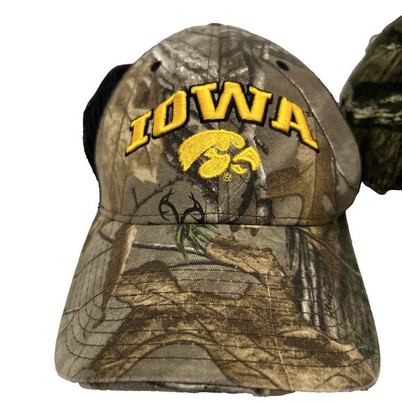 LOT OF 3 - CAMOUFLAGE HATS - HAWKEYES - CABELA’S - UNDER ARMOUR - Picture 2 of 9
